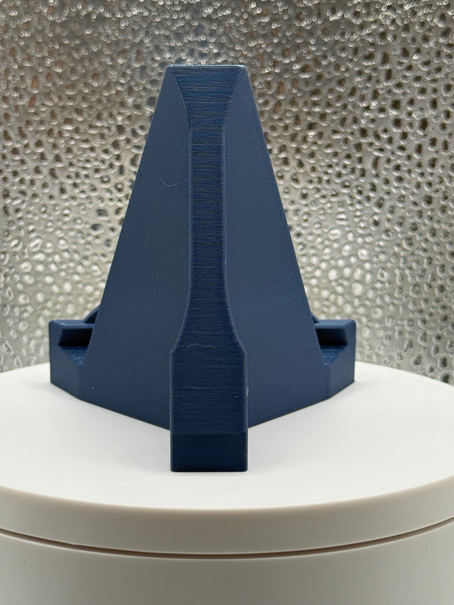 3D printed NCAA University of Michigan Wolverines Card Stand - Rep your team with a good growl