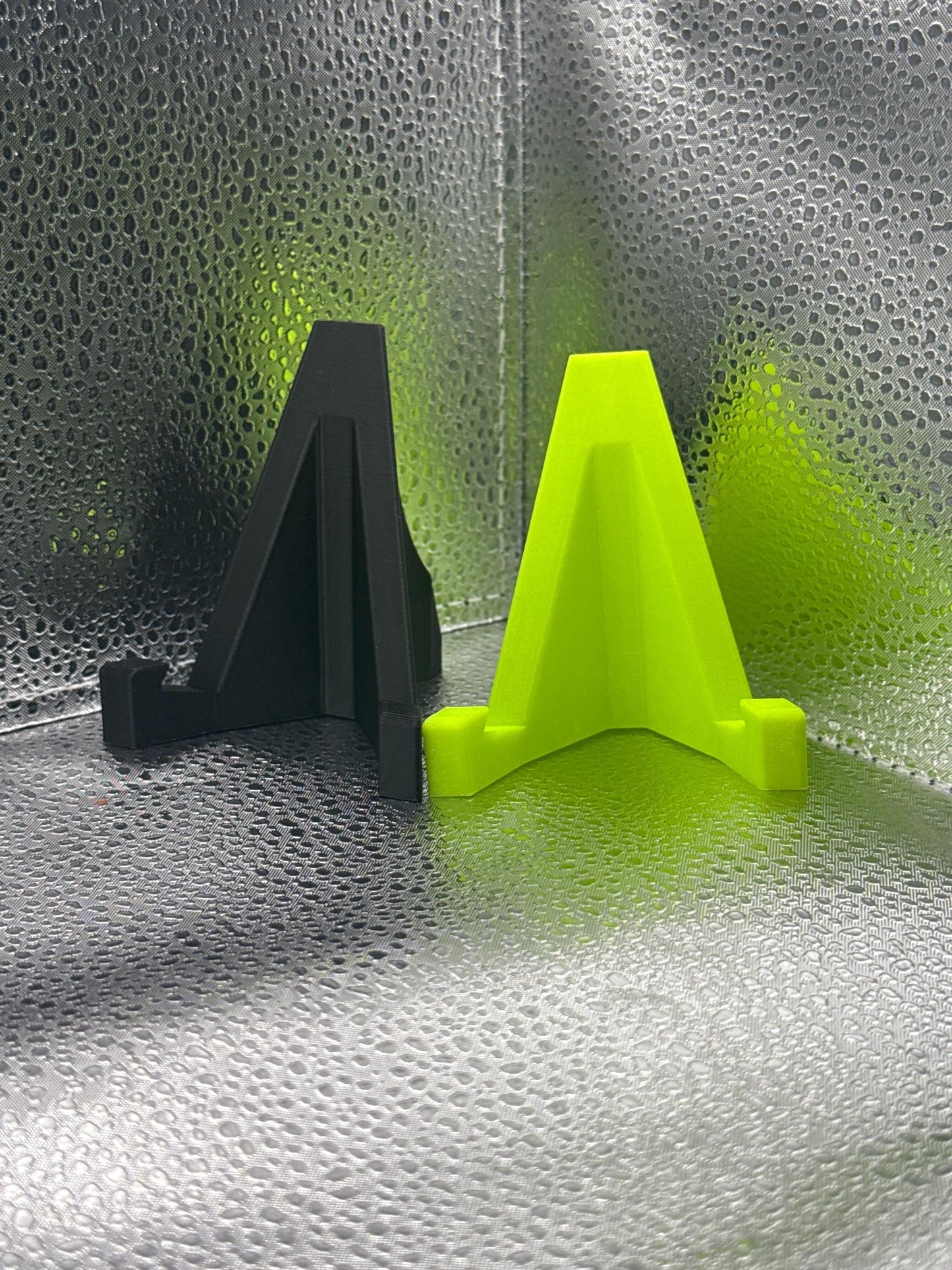 3D Printed Triangular Card Stand