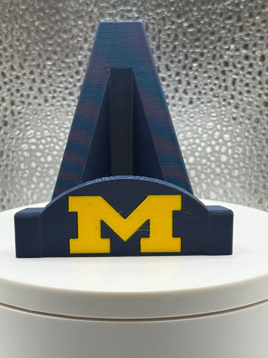3D printed NCAA University of Michigan Wolverines Card Stand - Rep your team with a good growl